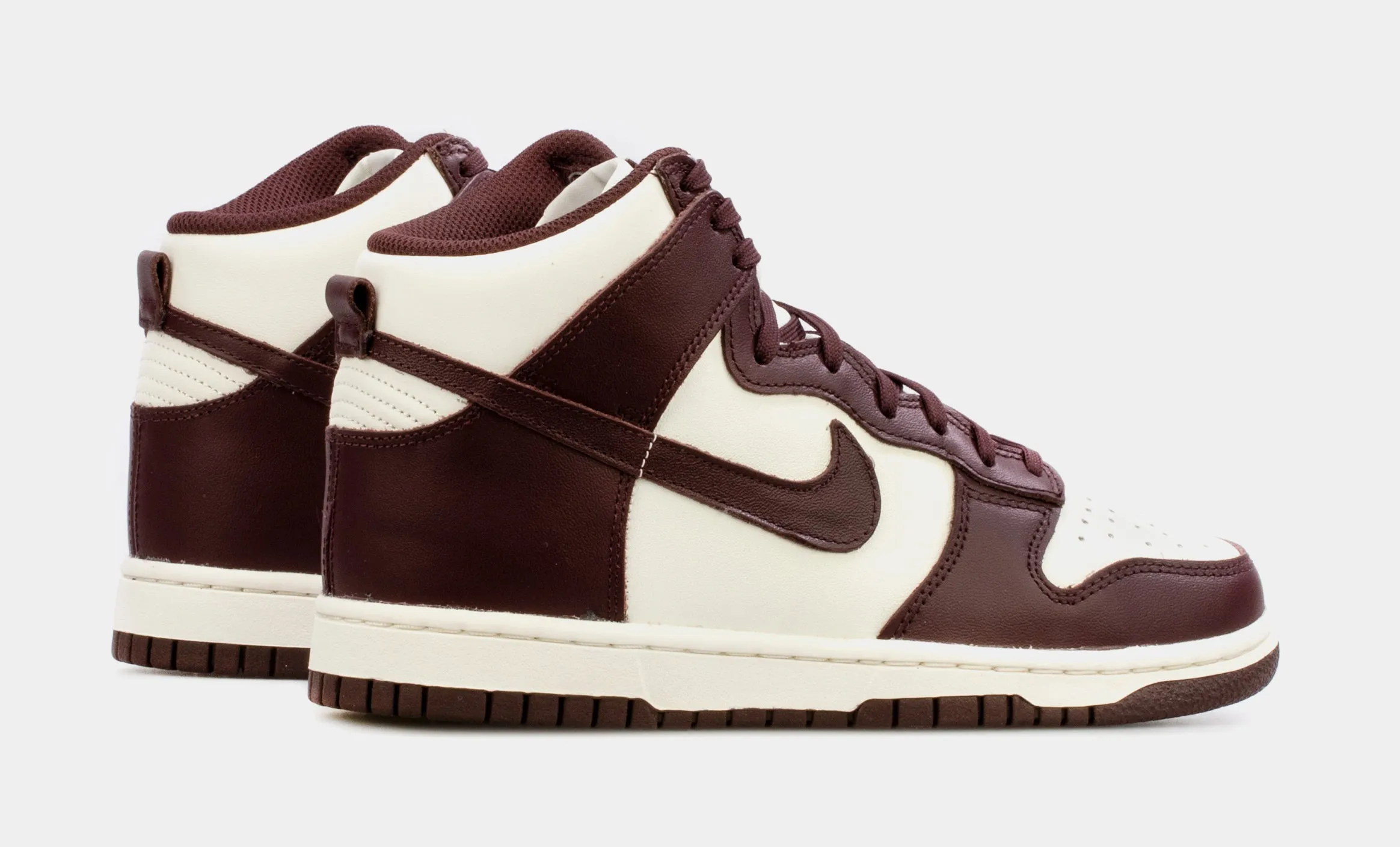 Dunk High Burgundy Crush Womens Lifestyle Shoes (White/Red)