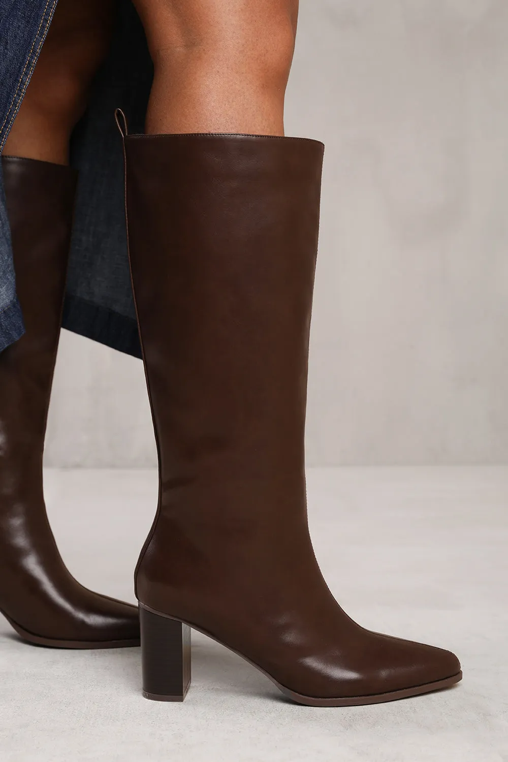 ELDER BLOCK HEEL KNEE HIGH BOOTS WITH SIDE ZIP IN DARK BROWN FAUX LEATHER