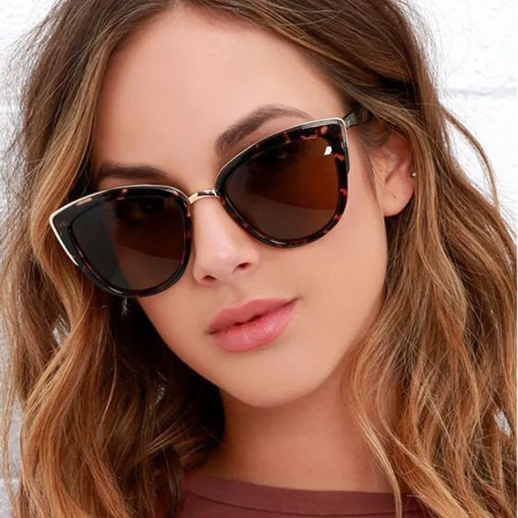 Fashion Cat Eye  Vintage Gradient Glasses UV400 Sunglasses for Ladies(Brown)