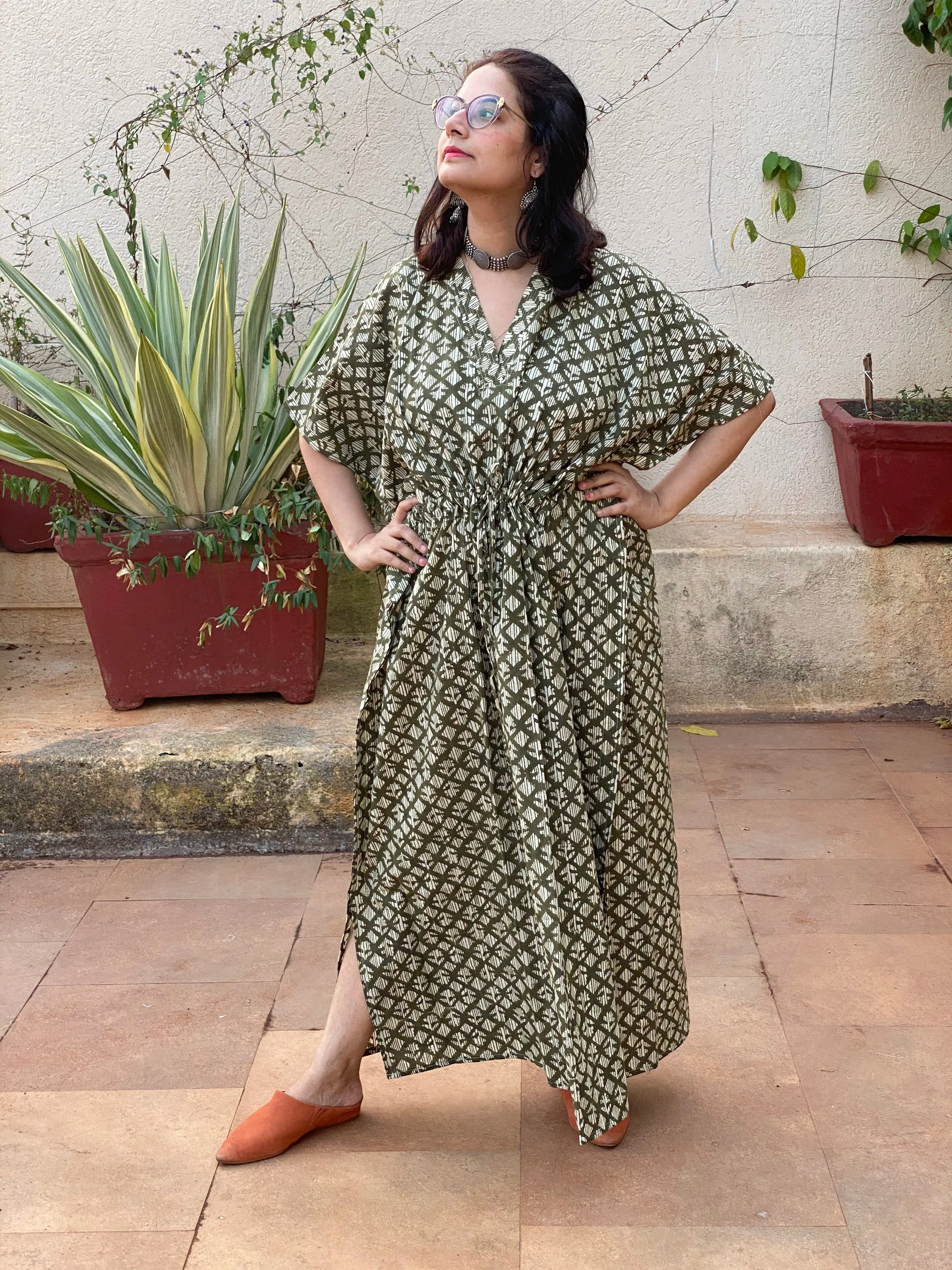 Green Diamond Motif Hand-Blocked Caftan with V-Neck, Cinched Waist and Available in both Knee and Ankle Length