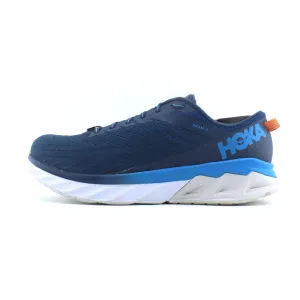 HOKA ONE ONE  ARAHI 4