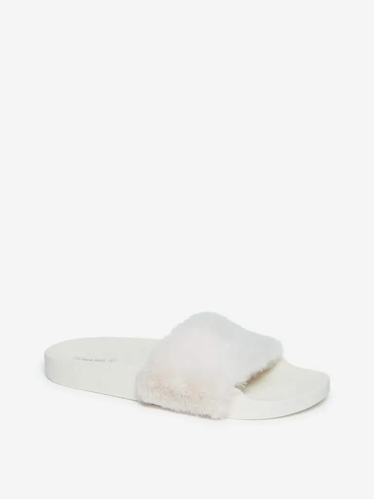 LUNA BLU Off White Faux Fur Design Slides