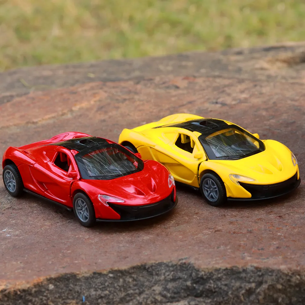 Supercar Diecast Scale Model (3233) resembling Ferrari (1:32 Scale) - Assorted Colours