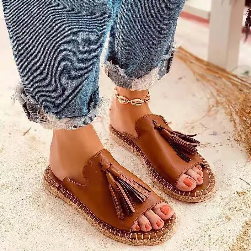 Women Flat Flip Flops Tassel Lace Up Casual Sandals Round Toe Plus Size Straw Sandals Lightweight Comfortable Beach Slippers