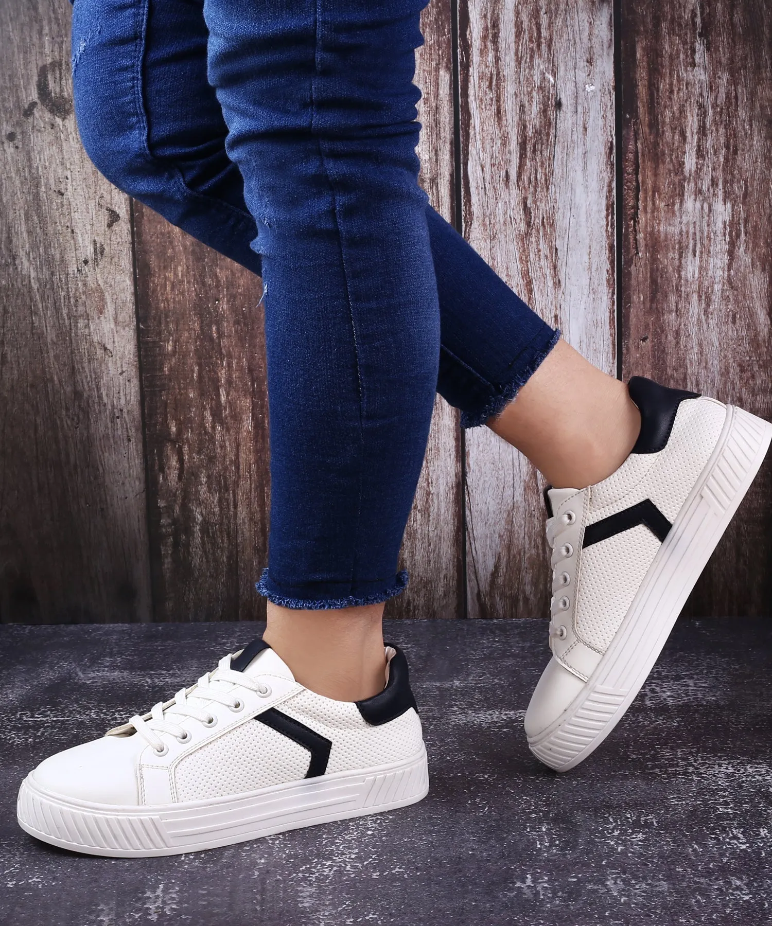 Women's Fashionable Vegan Leather Sneakers