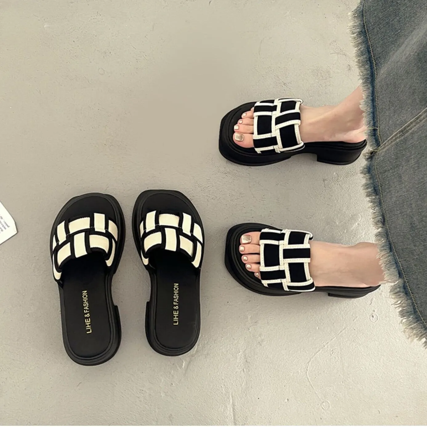 Women’s Platform Slides, Peep Toe Sandals Wedge, Black White Woven Vacation Shoes, Round Head Sandals, Thick Sole Casual Everyday Slippers